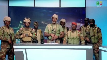 2025_Beninese_coup_attempt_–_Soldiers_appear_on_BeninTB