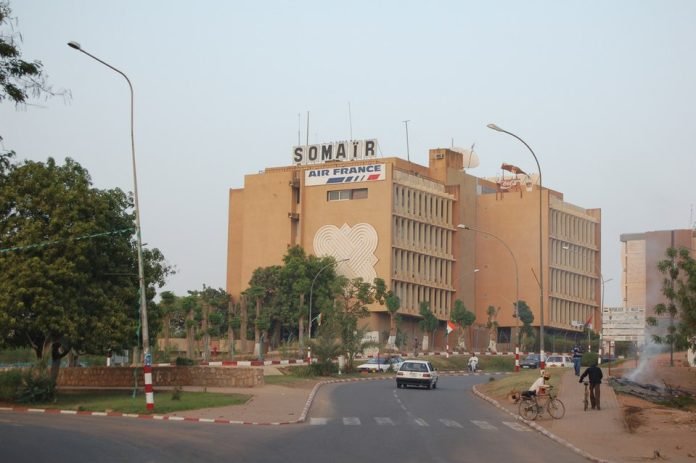Somair_building_Niamey_2006