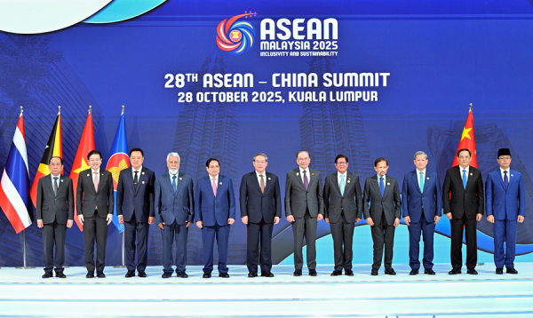 Li Qiang attends the 28th China-ASEAN Summit