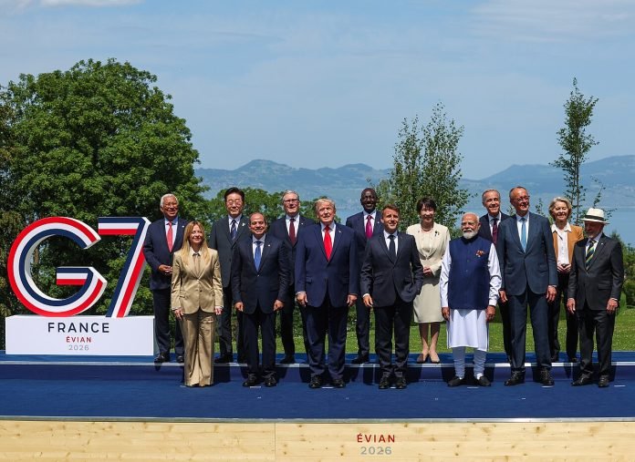 1280px-52nd_G7_summit_family_picture