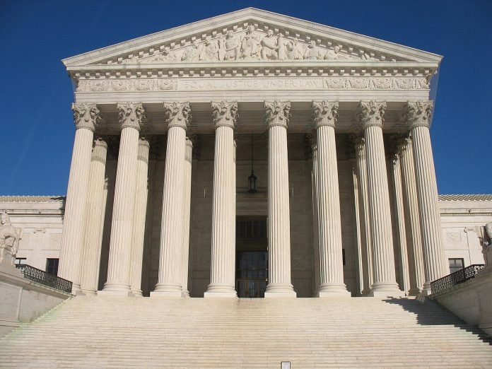 1280px-US_Supreme_Court